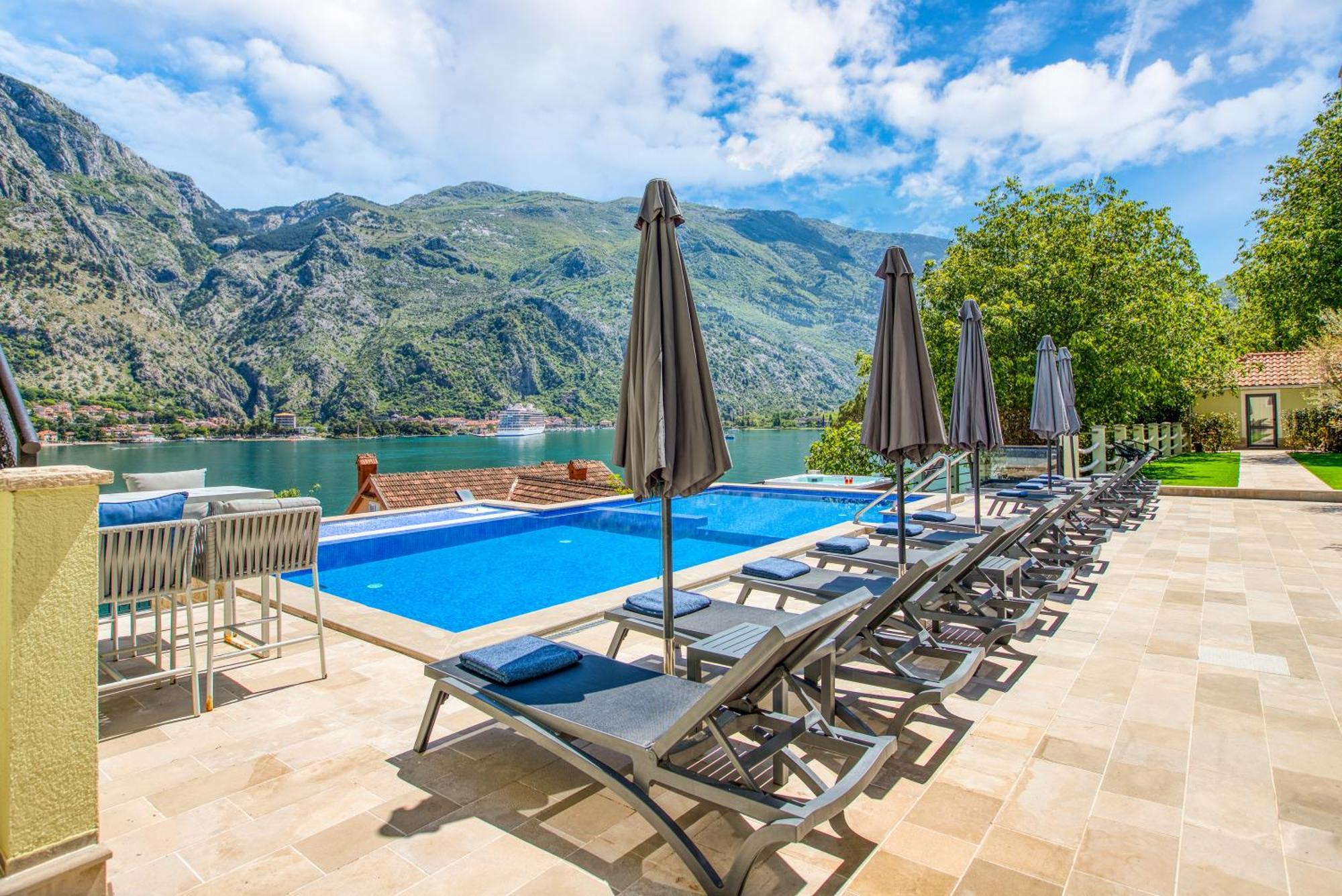 Dekaderon Lux Apartments Kotor Exteriér fotografie